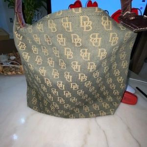Dooney & Bourke